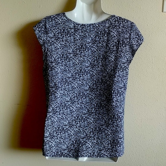 Pretty Blouse Express Size: S - Picture 2 of 6